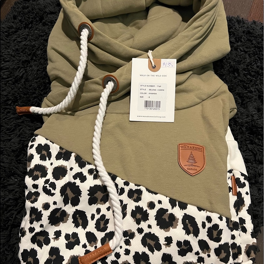 Wanakome Hoodie